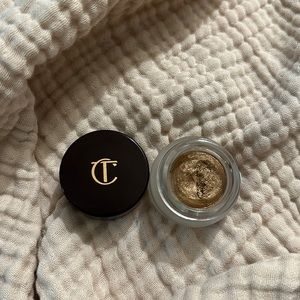 Charlotte Tilbury Eyes to Mesmerize shadow pot in Bette